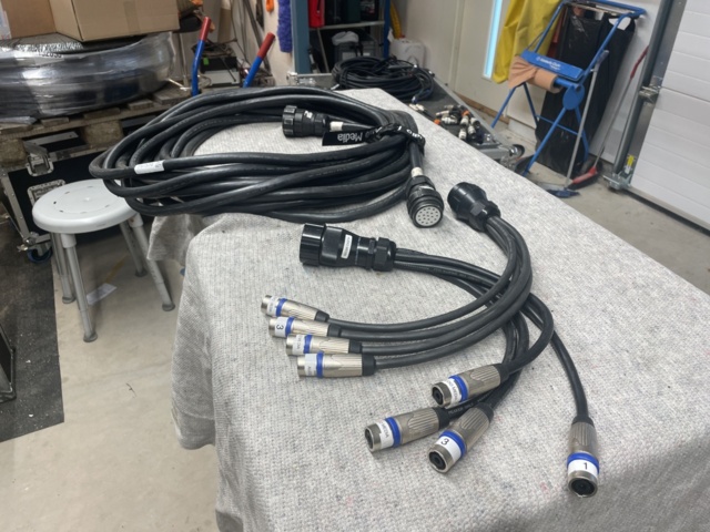 764570-2 Speakon extension multi