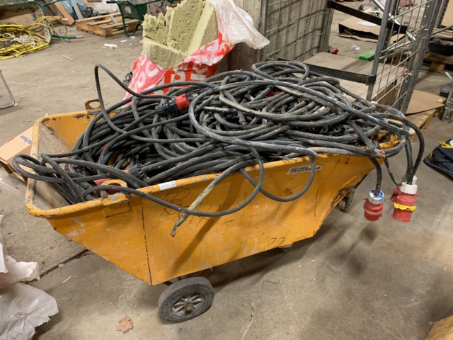 810483-1 Waste cart filled with electrical wiring