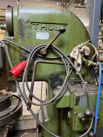 921209-4 Knitting machine/Punching machine, Thule