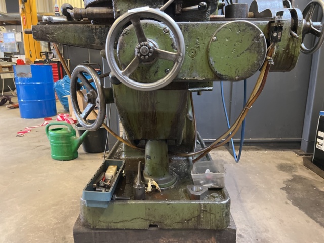 921209-7 Knitting machine/Punching machine, Thule