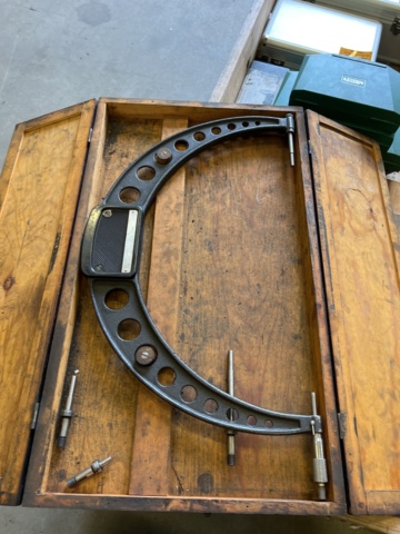 921213-6 Measuring tools, micrometers, watches Mitutoyo, Mahr etc