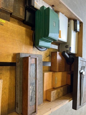 921213-16 Measuring tools, micrometers, watches Mitutoyo, Mahr etc