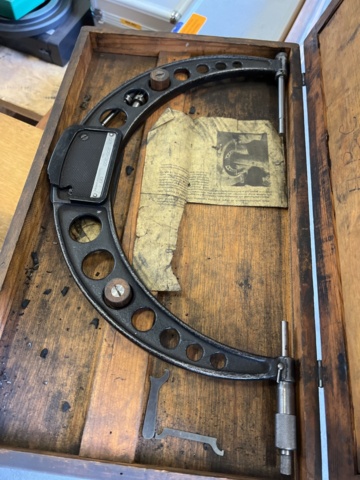 921213-19 Measuring tools, micrometers, watches Mitutoyo, Mahr etc