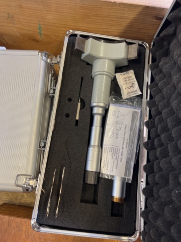 921213-23 Measuring tools, micrometers, watches Mitutoyo, Mahr etc