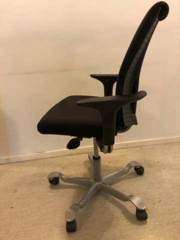 945135-4 HAG työtuoli - Ei pohjahintaa