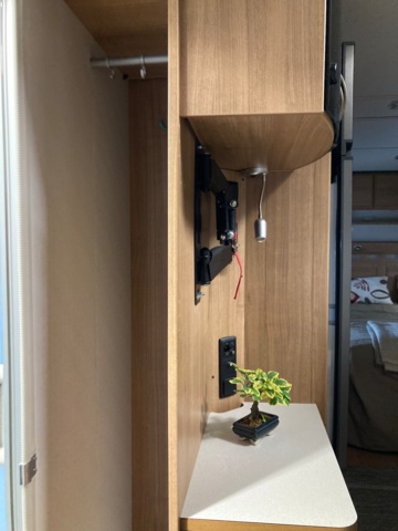 943829-26 Caravan Polar 620