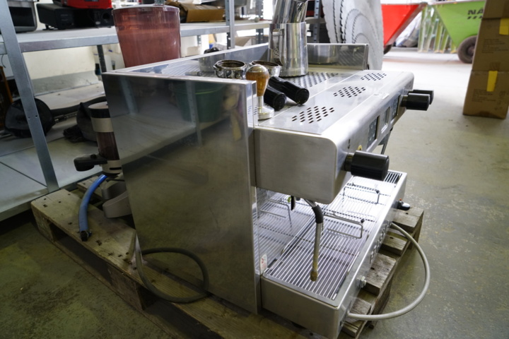 894180-5 Espresso machine BRASILIA 2 taps with grinder