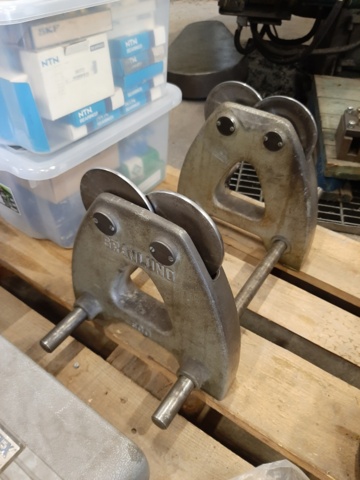 921235-17 Collection with ball bearings, grinding wheels and various workshop-related items