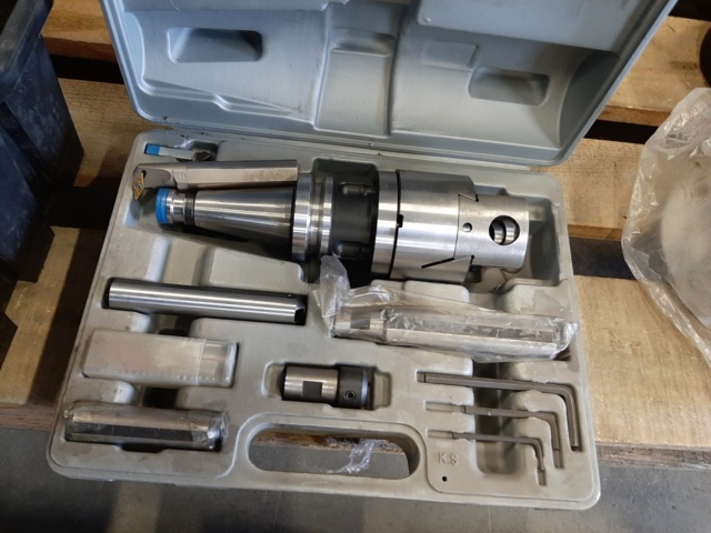 921235-15 Collection with ball bearings, grinding wheels and various workshop-related items