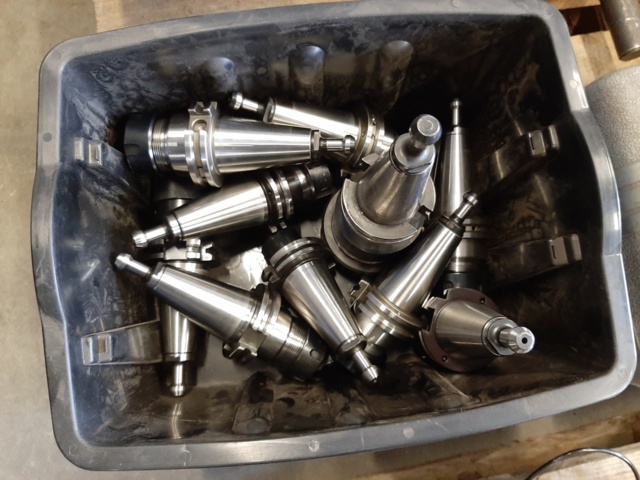 921235-19 Collection with ball bearings, grinding wheels and various workshop-related items