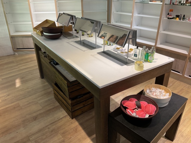 887028-1 Dressing table with 6 mirrors