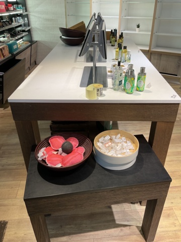 887028-3 Dressing table with 6 mirrors