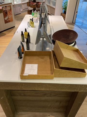 887028-7 Dressing table with 6 mirrors