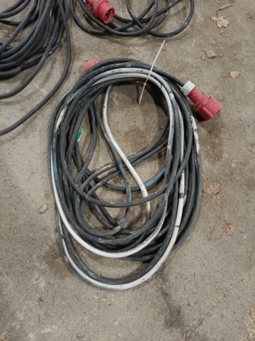 940152-2 Three splice cables 16-A