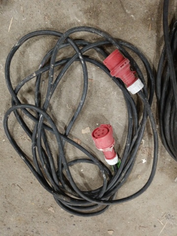 940152-4 Three splice cables 16-A