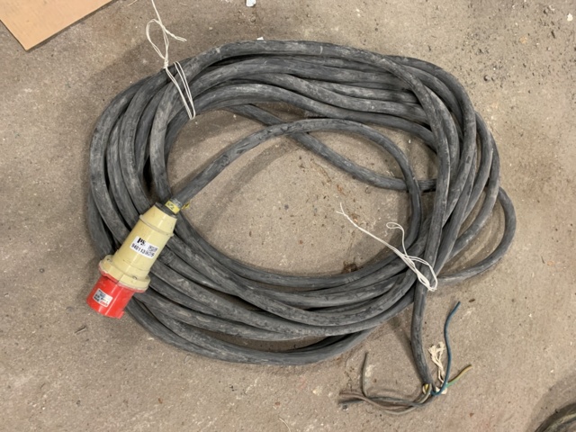 940143-1 3-PHASE wiring 63A