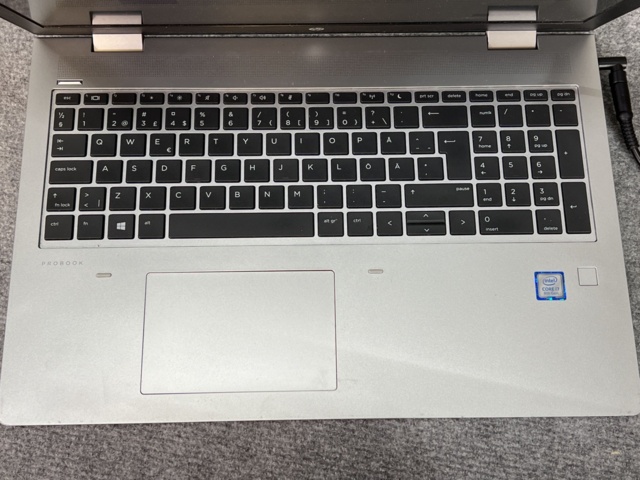 922955-4 Laptop, HP 9560NGW - incl. iPads x2 (repair item)
