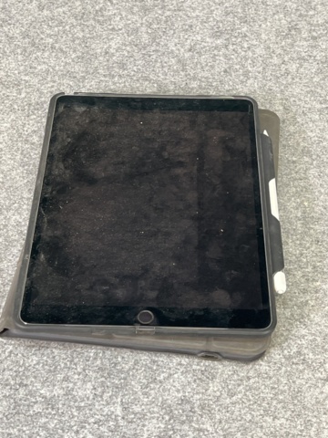 922955-16 Laptop, HP 9560NGW - incl. iPads x2 (repair item)