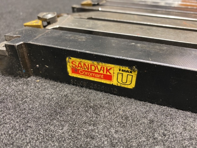 942882-13 Lathe tool 25x25 socket