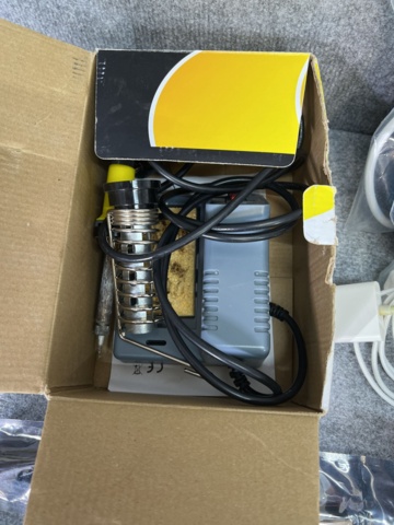 922958-19 Collection with mixed IT equipment