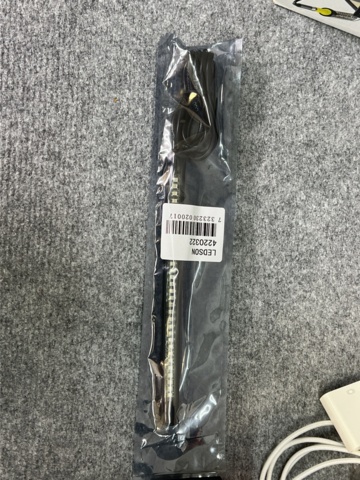 922958-13 Collection with mixed IT equipment