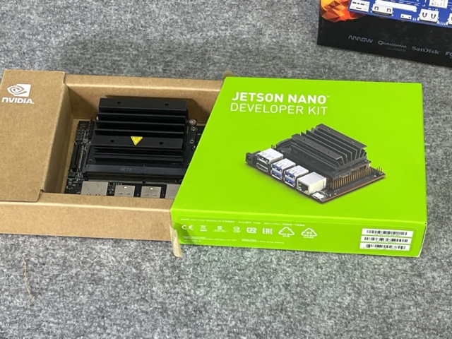 922958-17 Collection with mixed IT equipment