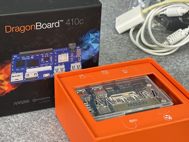 922958-7 Collection with mixed IT equipment