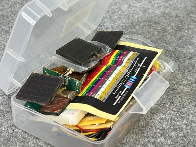 922958-20 Collection with mixed IT equipment