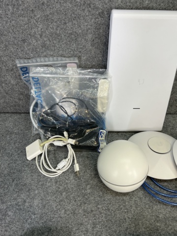 922958-2 Collection with mixed IT equipment