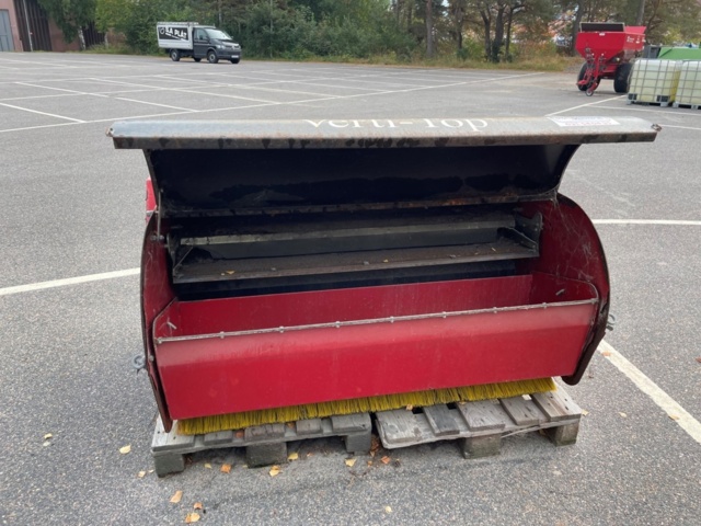 917429-5 Cleaning tool for artificial grass Redexim V-Top -2006