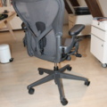 945914-3 Office chair in good condition from Herman Miller, with many adjustment options.