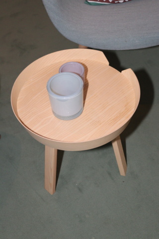 945248-3 Armchairs 2 pcs HAY Gulled + table Muuto