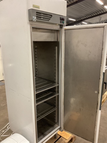 887062-5 Refrigerator PORKKA