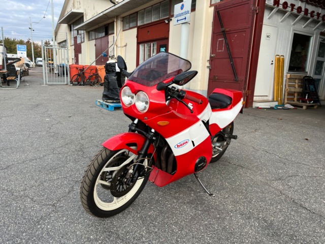 928041-1 SUZUKI GSX 1100 ES - 1983