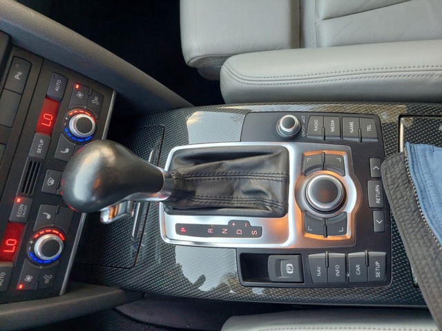 934637-40 Audi S6 Avant 5.2 V10 FSI quattro - 2008