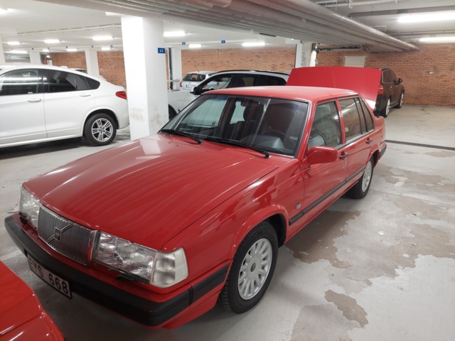 934631-17 Volvo 944 2.3 - 1998