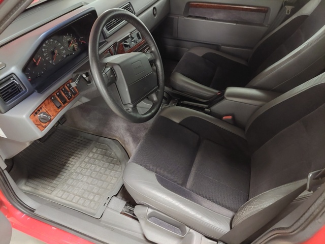 934631-25 Volvo 944 2.3 - 1998