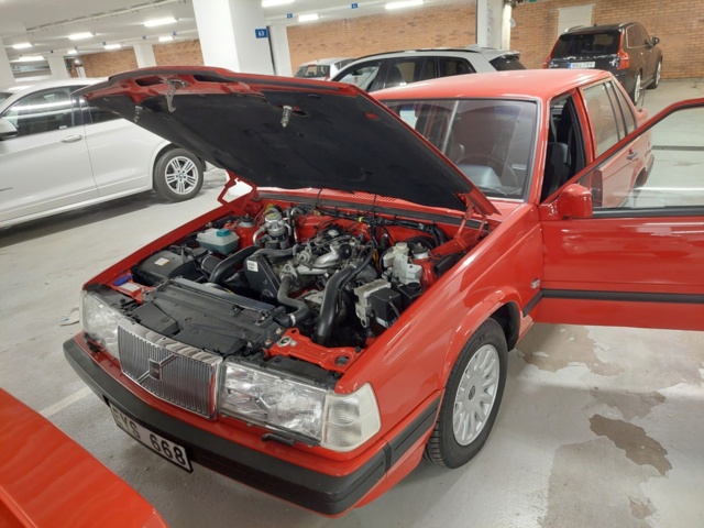 934631-40 Volvo 944 2.3 - 1998