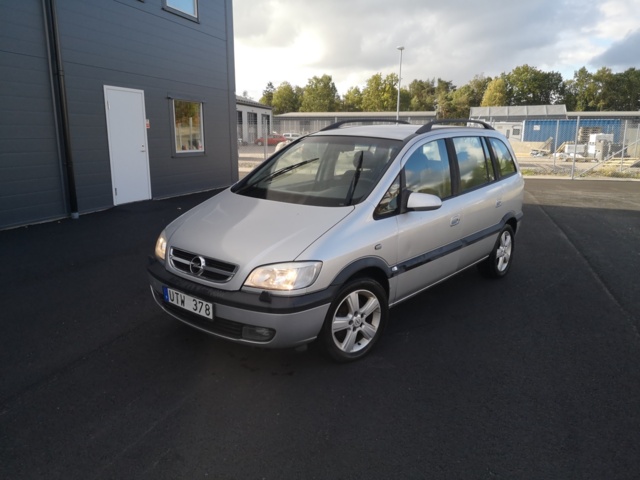 938944-1 Opel Zafira 1.8 - 2004