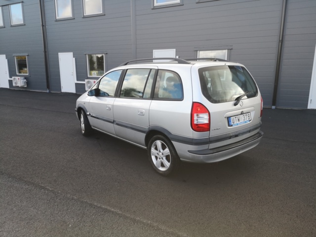 938944-6 Opel Zafira 1.8 - 2004