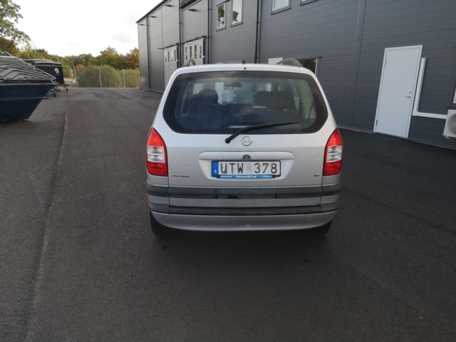 938944-7 Opel Zafira 1.8 - 2004