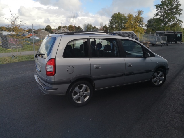 938944-8 Opel Zafira 1.8 - 2004