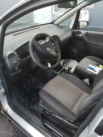 938944-18 Opel Zafira 1.8 - 2004