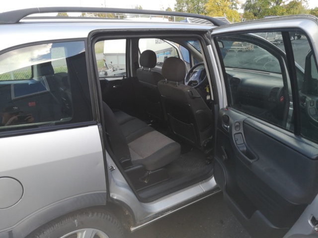 938944-23 Opel Zafira 1.8 - 2004