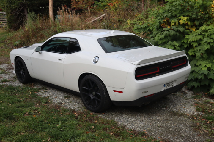 947407-6 Dodge Challenger 5.7 V8 HEMI Manual, 381hp, 2015