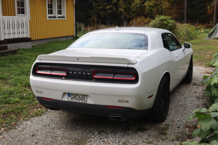 947407-9 Dodge Challenger 5.7 V8 HEMI Manual, 381hp, 2015