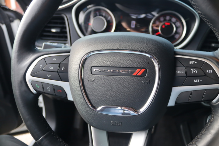 947407-27 Dodge Challenger 5.7 V8 HEMI Manual, 381hp, 2015