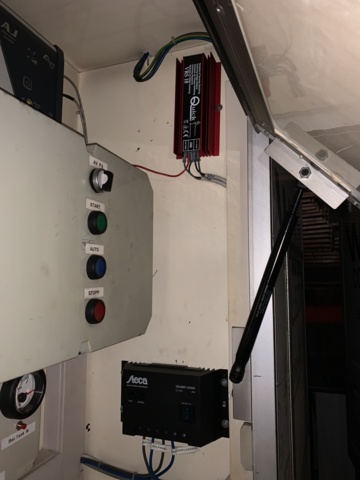 810441-15 Wind measuring equipment mounted on trailer Wind Collector with generator, battery charger etc