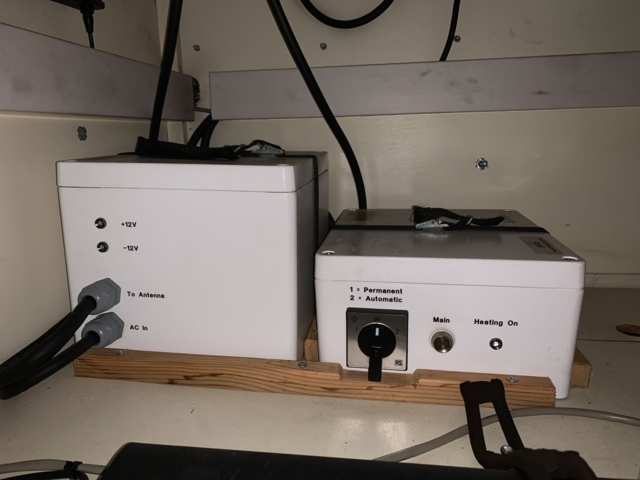 810441-22 Wind measuring equipment mounted on trailer Wind Collector with generator, battery charger etc