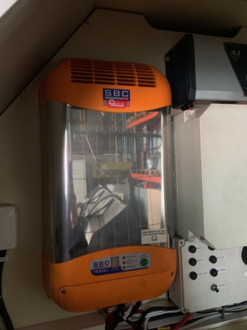 810439-6 Wind measuring equipment Wind Collector with diesel generator, battery charger 24V/80A etc